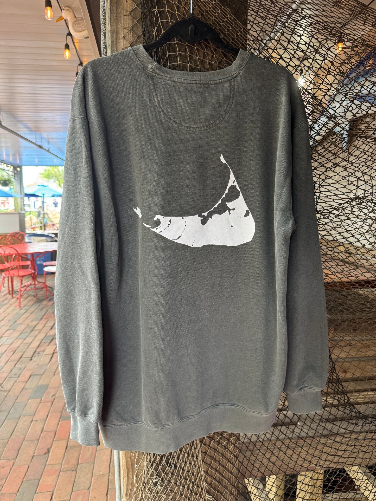 Gazebo Crewneck (Pepper)